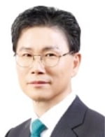 [한경에세이] 그 많던 현금은 다 어디 갔을까