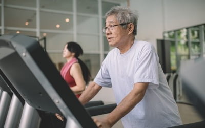 나이 들수록 근육 줄어드는 이유…'이것' 때문이었다