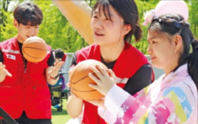 LG전자, 가정의 달 가족·이웃과 '행복 나눔'