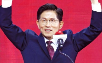 김문수 "한덕수와 단일화"…민주 "李 15일 재판 미뤄라"
