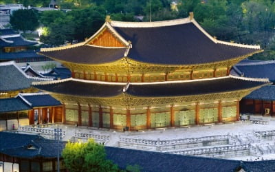[포토] 밤에 더 빛난다…경복궁 야간 개장