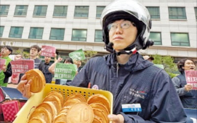 민주당에 청구서 내민 민주노총 "사회보험·최저임금 적용 확대"