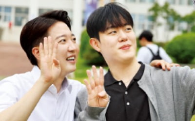 견제할까, 무시할까…이준석 대응 수위 고민하는 민주당