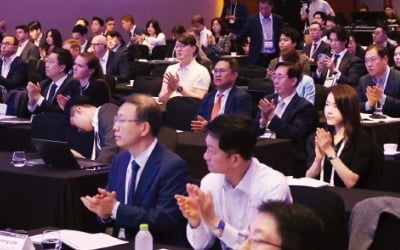 "뉴노멀된 '세계화의 후퇴'…관세와 무관한 헬스케어·IT 주목"