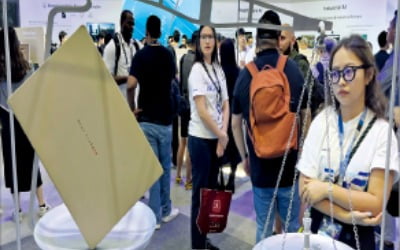 더 강력한 'AI PC' 쏟아졌다…한번 충전하면 34시간 거뜬