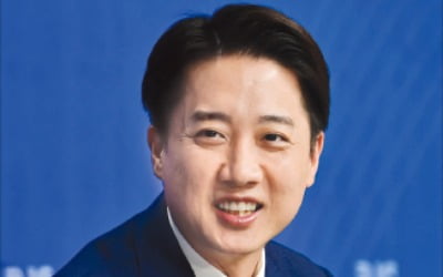 "나만 계엄·포퓰리즘서 자유로워…이재명 vs 이준석 대결로 가야"