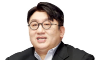 방시혁, 투자자에 "상장 안해"…측근 PEF에 지분 팔도록 유도