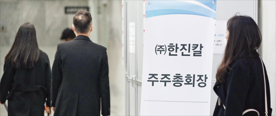 [영어 이야기] 진퇴양난일 때 'catch-22'