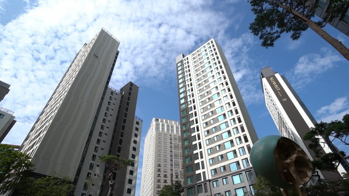 "강남 안 부러워요" 들썩…집값 매달 1억씩 오르는 동네