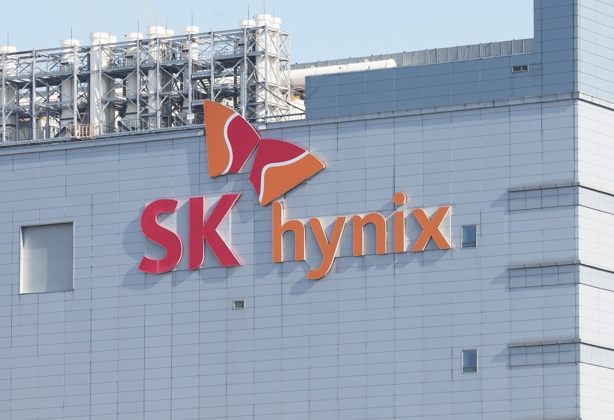 SK하이닉스, 대기업 경영평가 1위…삼성전자는 2위