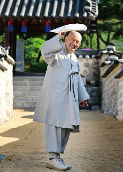 제니도 감탄한 스님 "불교가 힙해도 되냐고? 부처도 죽이라 가르치는 종교"[부처, 깨달음이 트렌드가 되기까지]