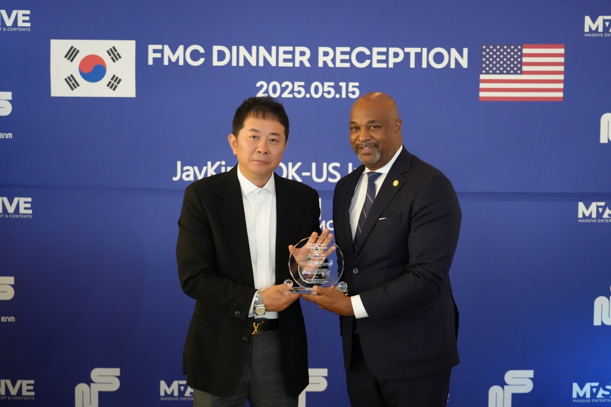 엔에스이엔엠, FMC 만찬회서 걸그룹 '어블룸' 글로벌 비전 선포 "북미 진출 기대감 고조"