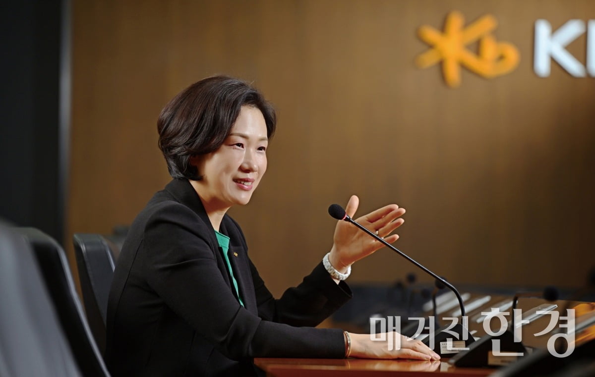 “위기에도 원칙을 고수하는 능력…부자들의 공통점이죠”