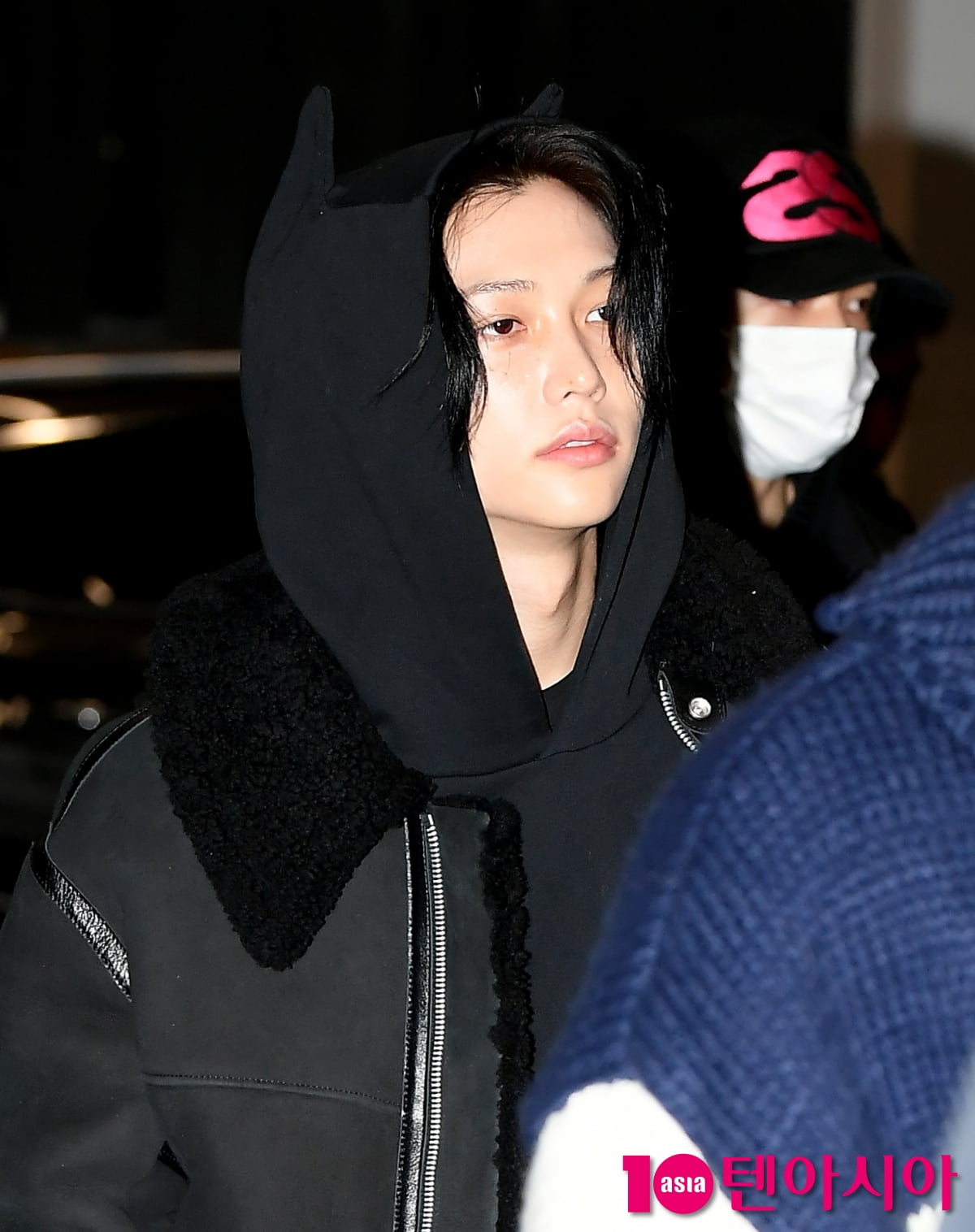 Stray Kids' Felix Undergoes Additional Treatment for Back Pain Amidst North American Tour