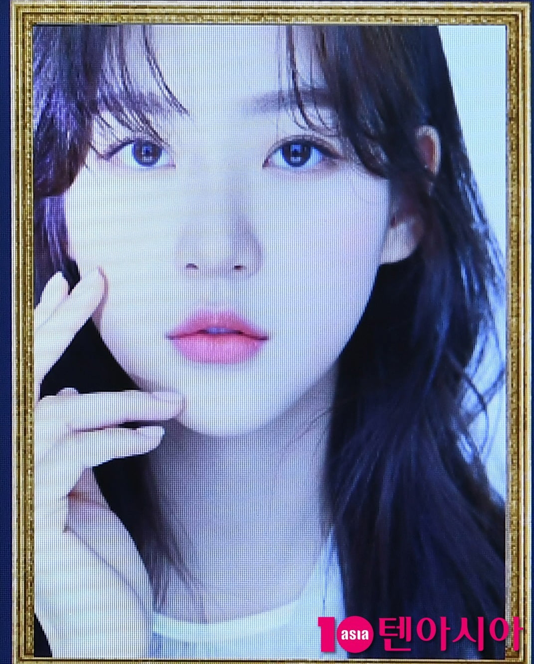 Kim Sae-ron's Family to Hold Urgent Press Conference Amidst Controversy with Kim Soo-hyun