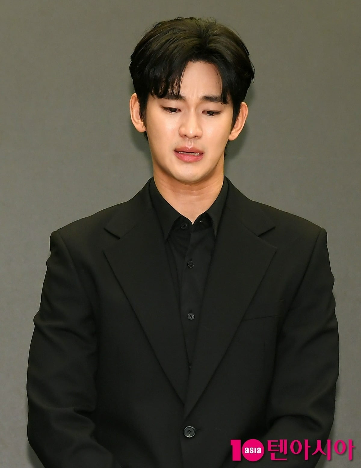 Controversy Surrounds Alleged Recording of Kim Soo-hyun and Late Actress Kim Sae-ron