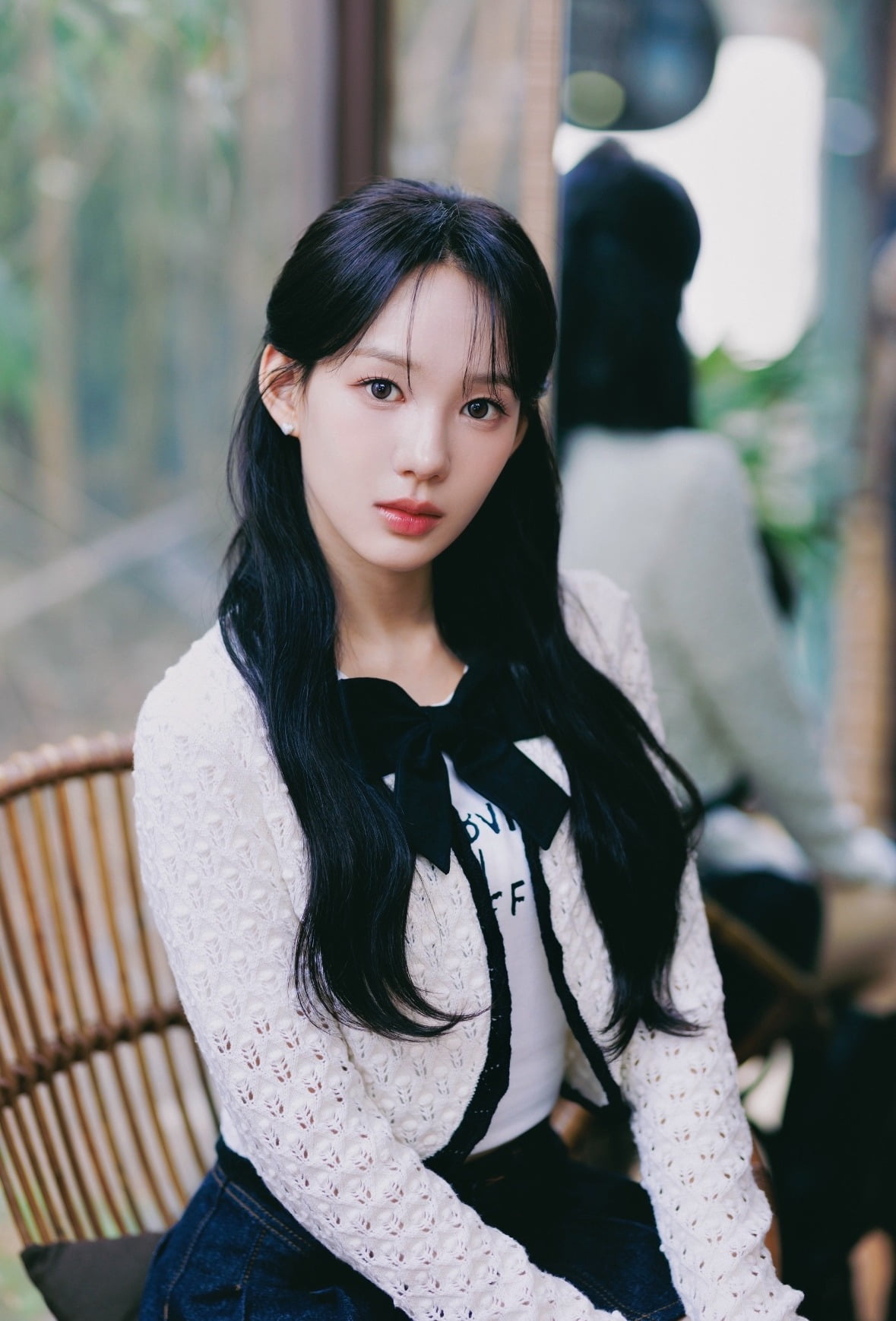 izna's Journey: Overcoming Challenges and Achieving Success in the K-Pop Scene