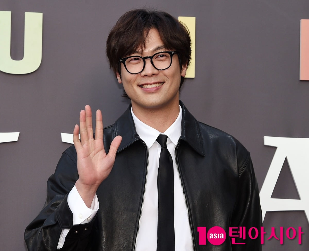 Actor Choi Daniel Claims IQ of 135 Amid Hilarious Antics on 'Handsome Guys'