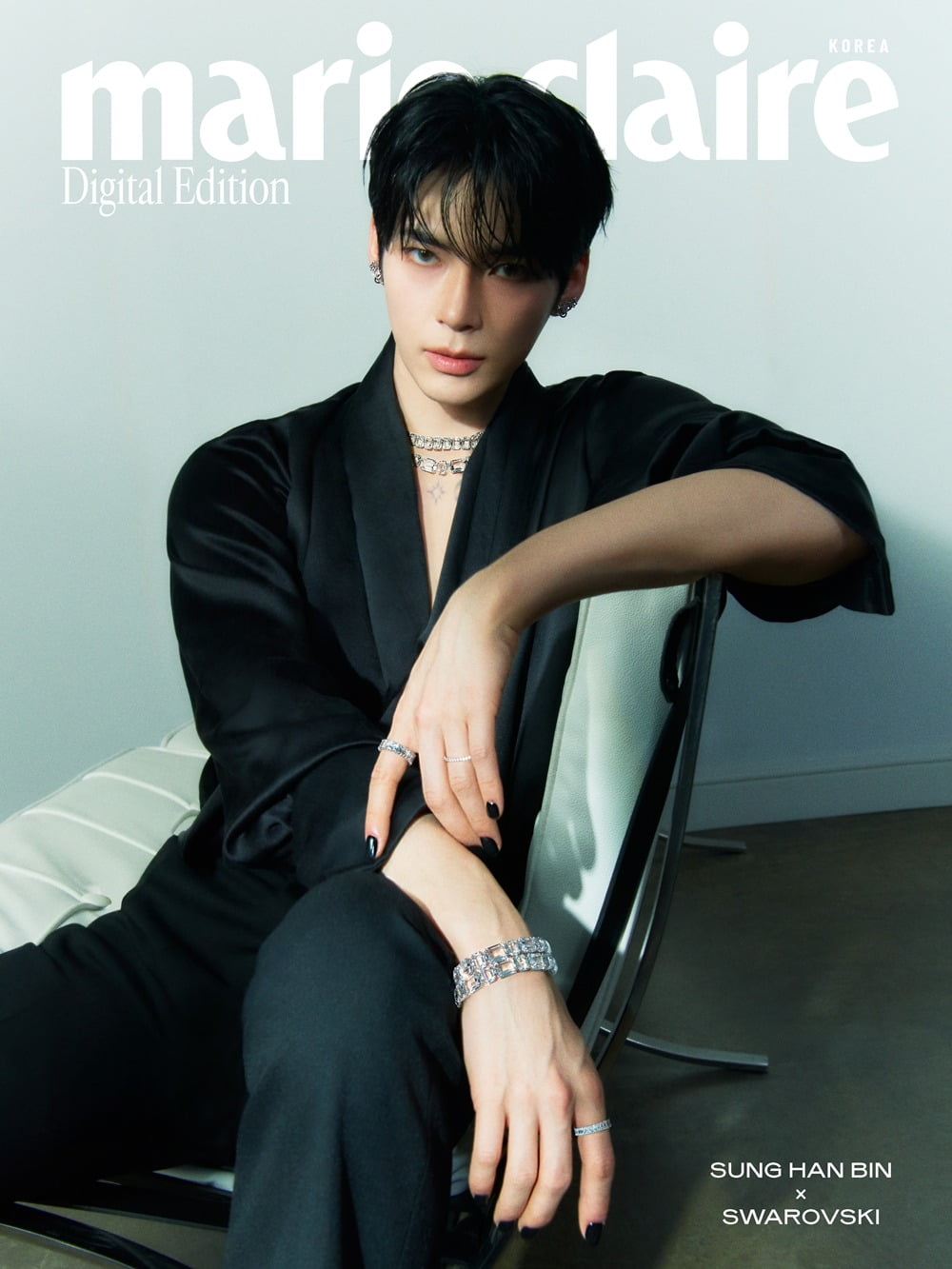 ZEROBASEONE's Sung Han-bin Shines in Fashion with Swarovski Collaboration