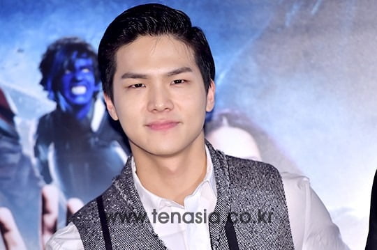Former TEEN TOP Member CAP Signs Exclusive Contract with Modenberry Korea