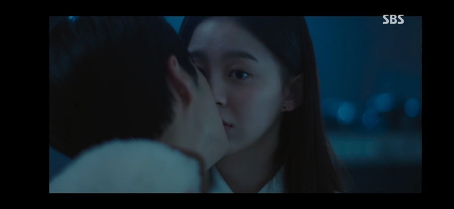 SBS青春ドラマ『四季の春』、ハ・ユジュンとパク・ジフの初キスでときめき倍増