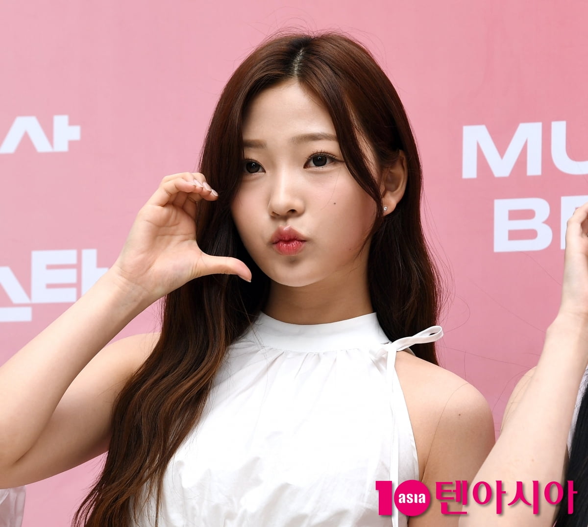 Stella of Hearts2Hearts Shines at 2025 Musinsa Beauty Festa in Seoul