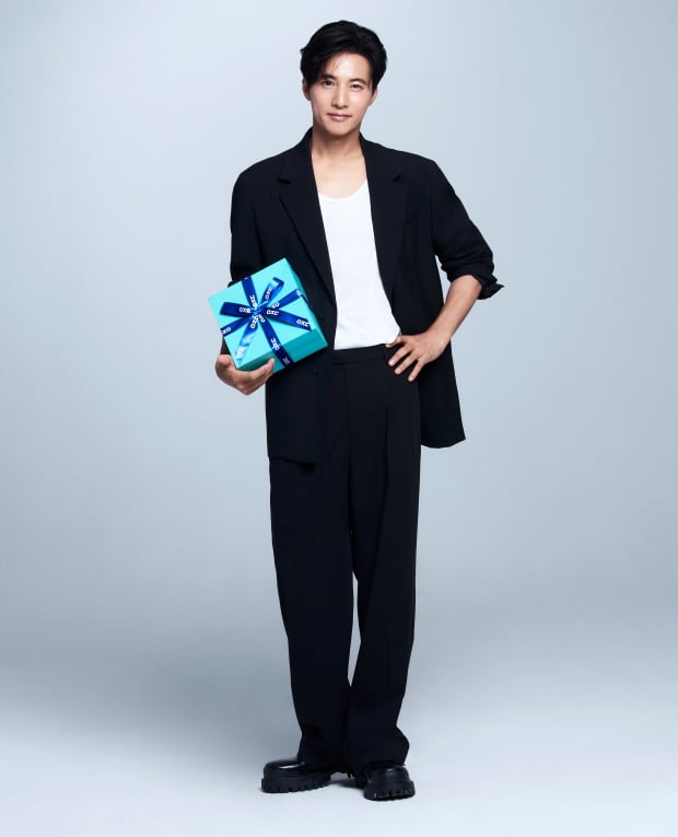 Korean Actor Won Bin Makes a Comeback as the Face of Lifestyle Platform Ajungdang