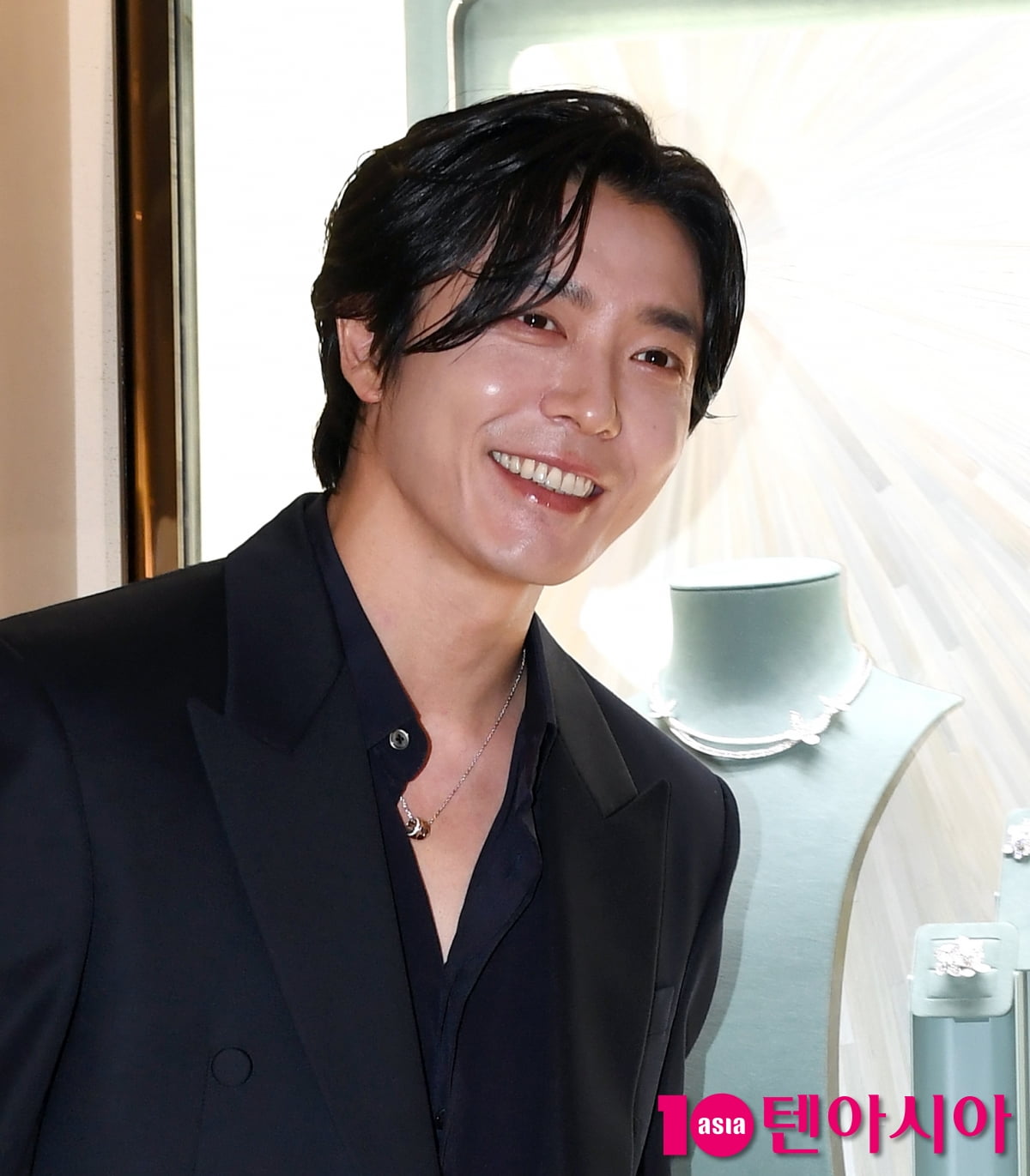 Korean Actor Kim Jae-wook Shines at Graff Photocall Event in Seoul