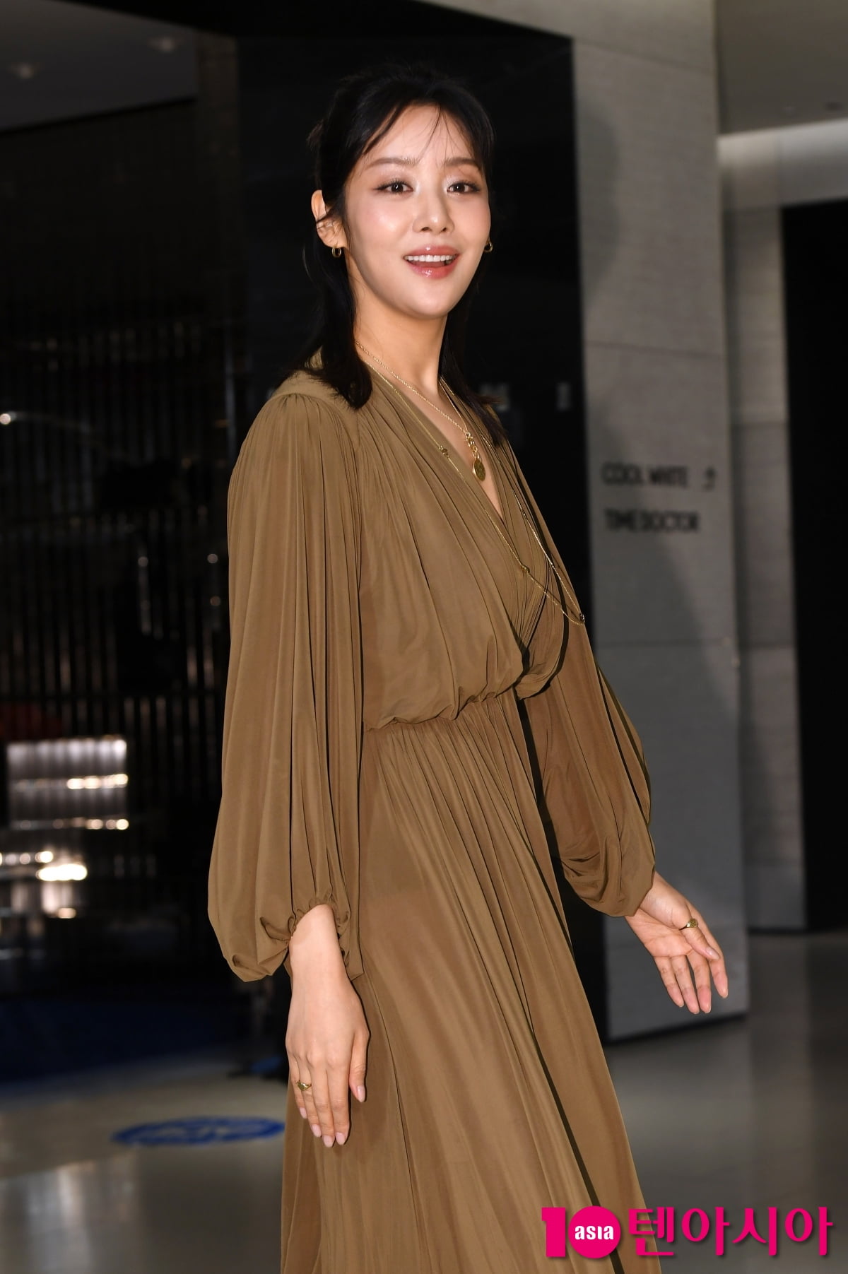 Korean Actress Cha Joo-young Shines at Arthus Bertrand Pop-up Event in Seoul