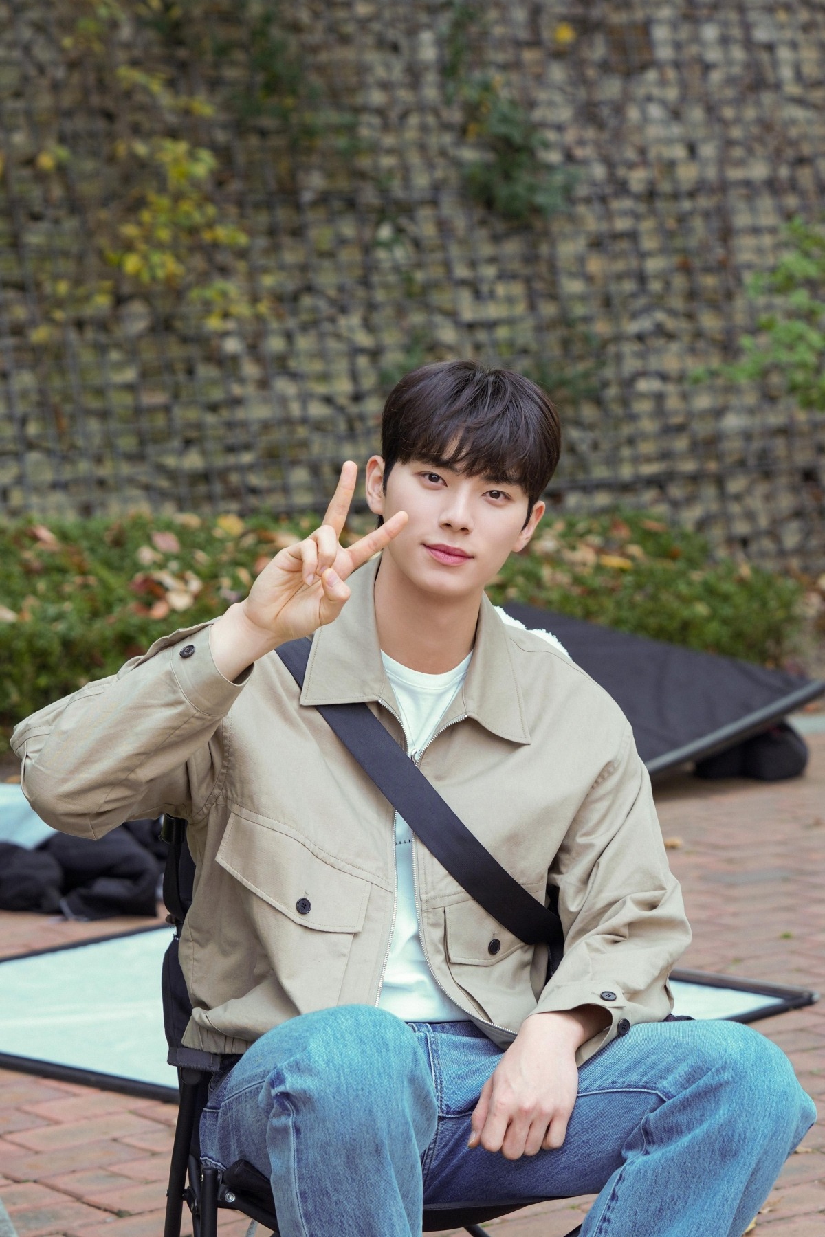 Actor Lee Chae-min Reflects on 'Crushology 101' and Shares Future Plans