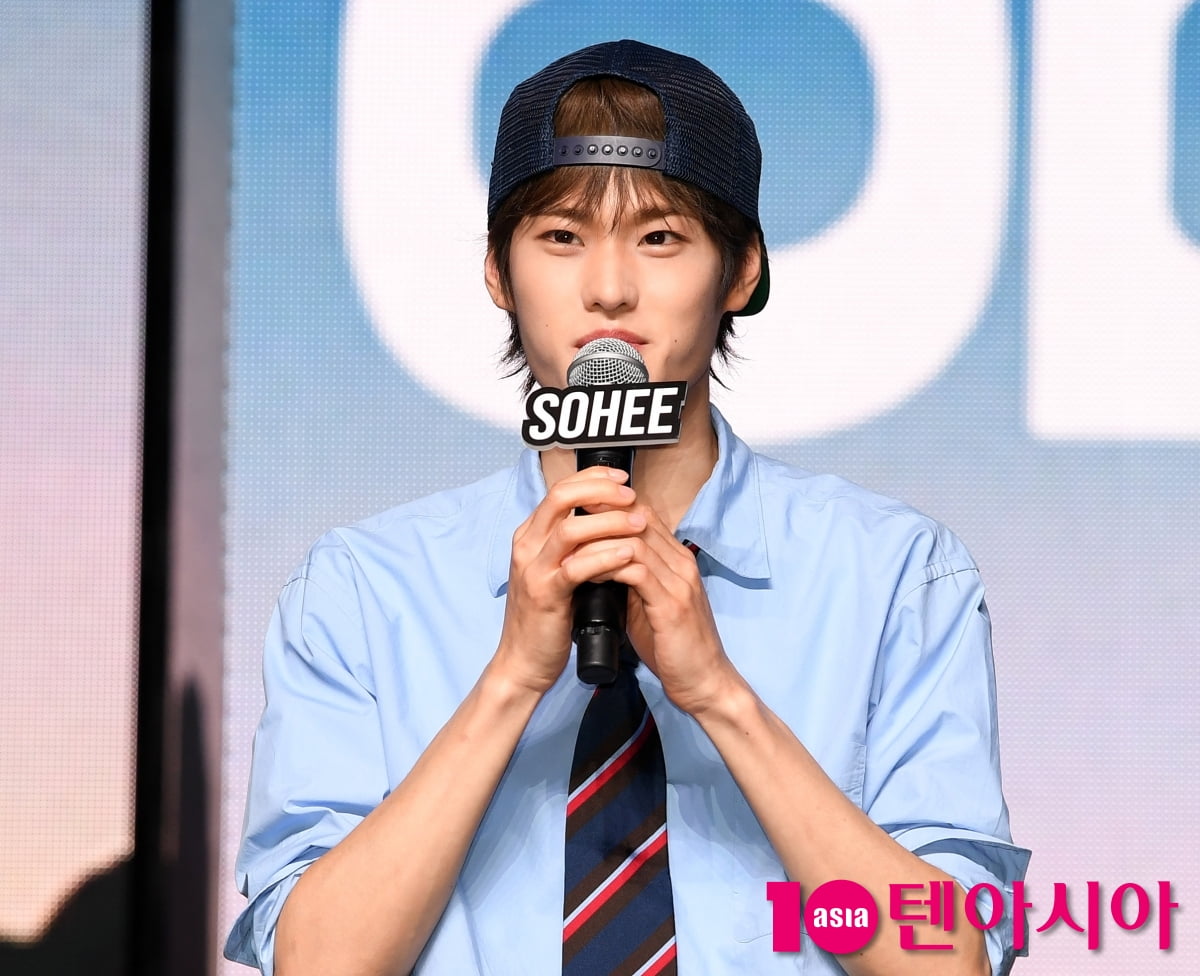 RIIZE's Sohee Shines at 'Odyssey' Album Showcase in Seoul