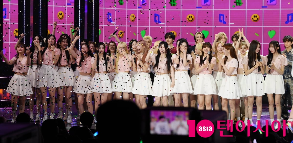TripleS Named 'The Show Choice'!