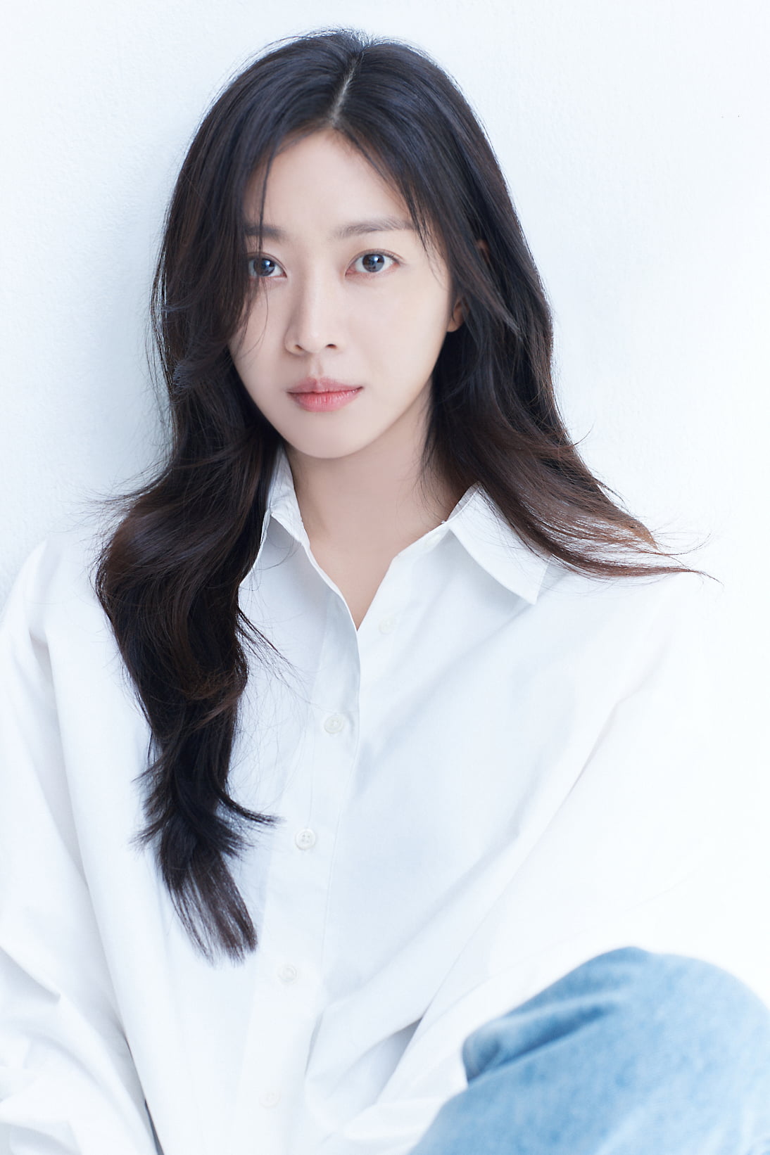 Cho Bo-ah Discusses Emotional Kiss Scene in Netflix's 'Dear Hongrang'