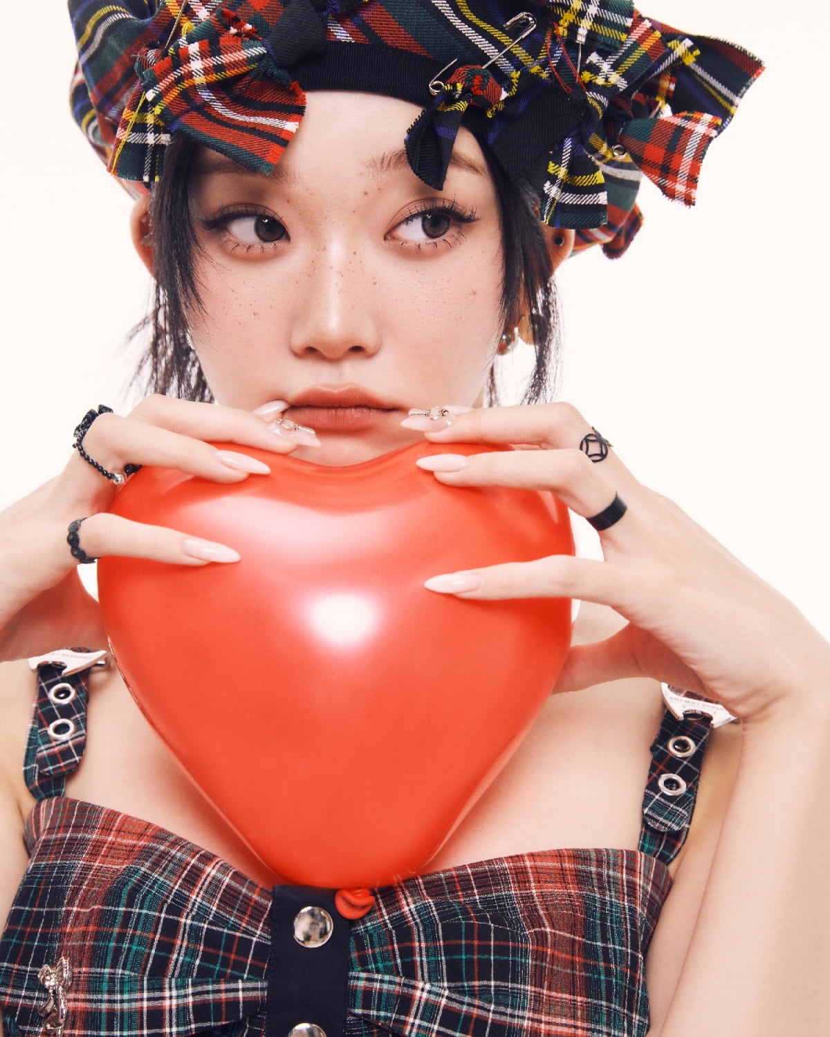 Billlie Member Tsuki to be the Host of Web Variety 'WorKdoll' Season 4