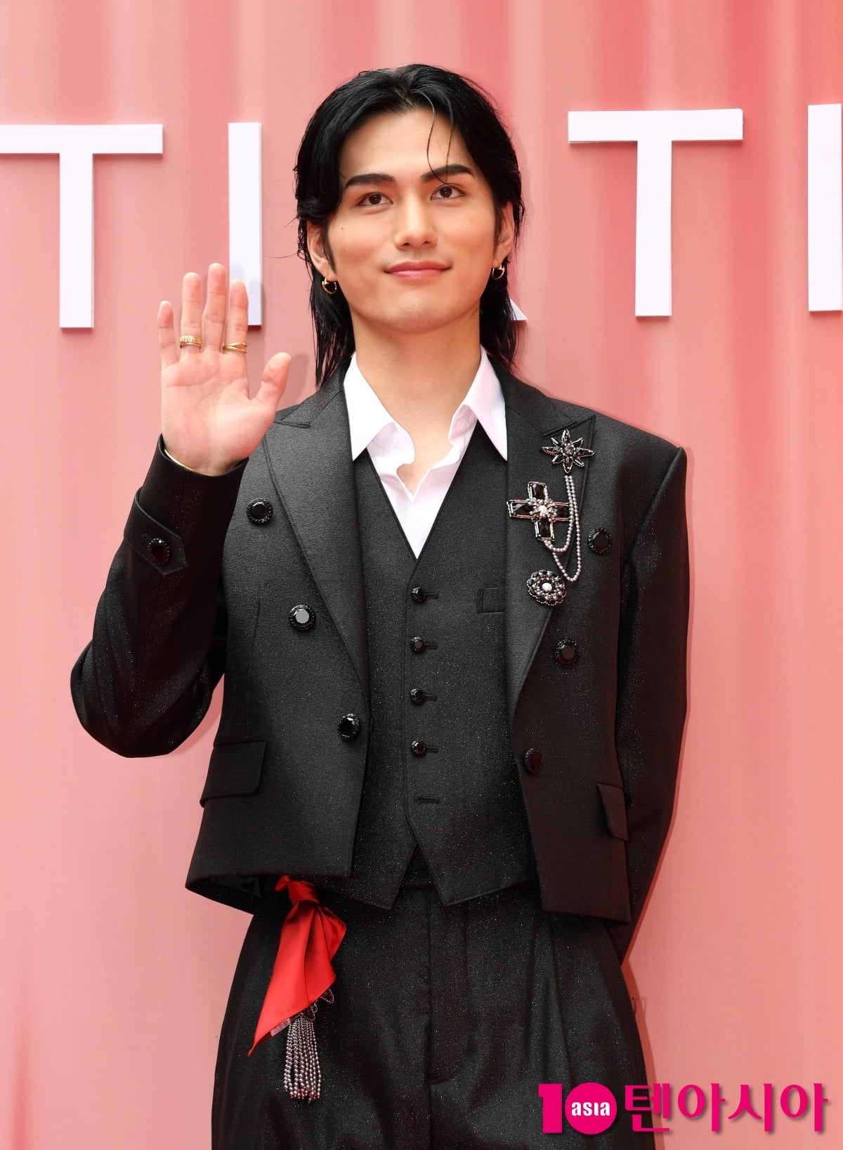 大平修蔵、TIRTIR聖水フラッグシップストアオープニングイベントに登場