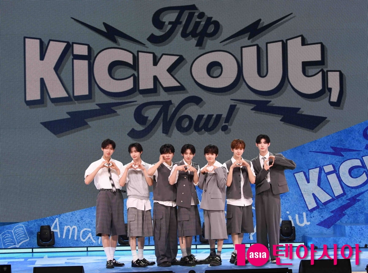 KickFlip、ミニ2集『Kick Out, Flip Now!』ショーケース開催
