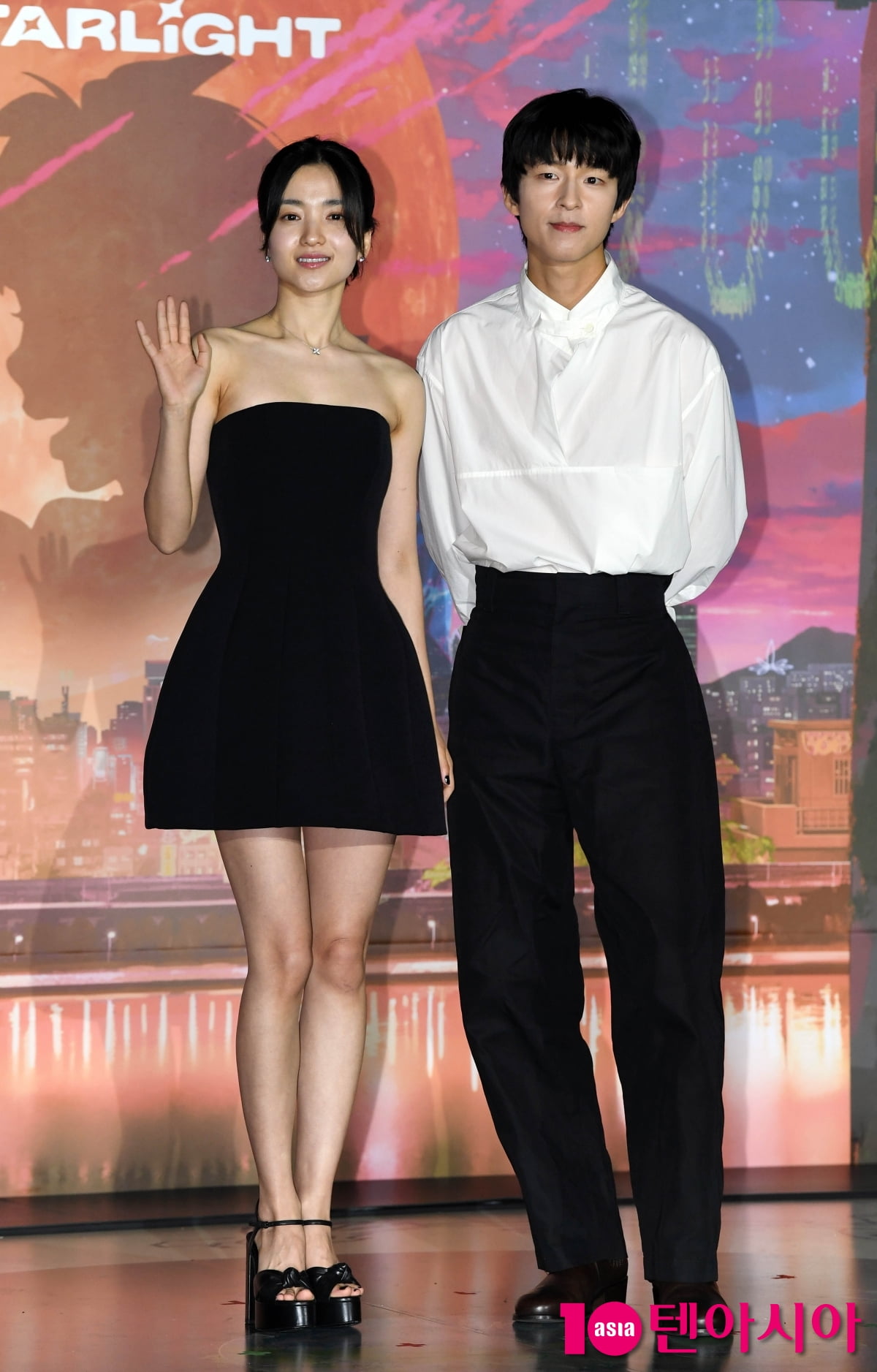 Kim Tae-ri and Hong Kyung Attend Press Conference for Netflix's First Korean Animated Film 'Lost in Starlight'