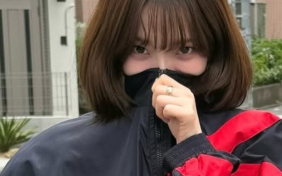 카리나 '빨간색+2' 점퍼, 70만원 넘는데…'품절 대란'
