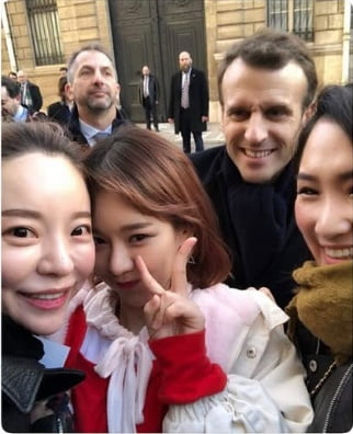 Korean Entertainer Maeng Seung-ji Unexpectedly Meets French President Macron