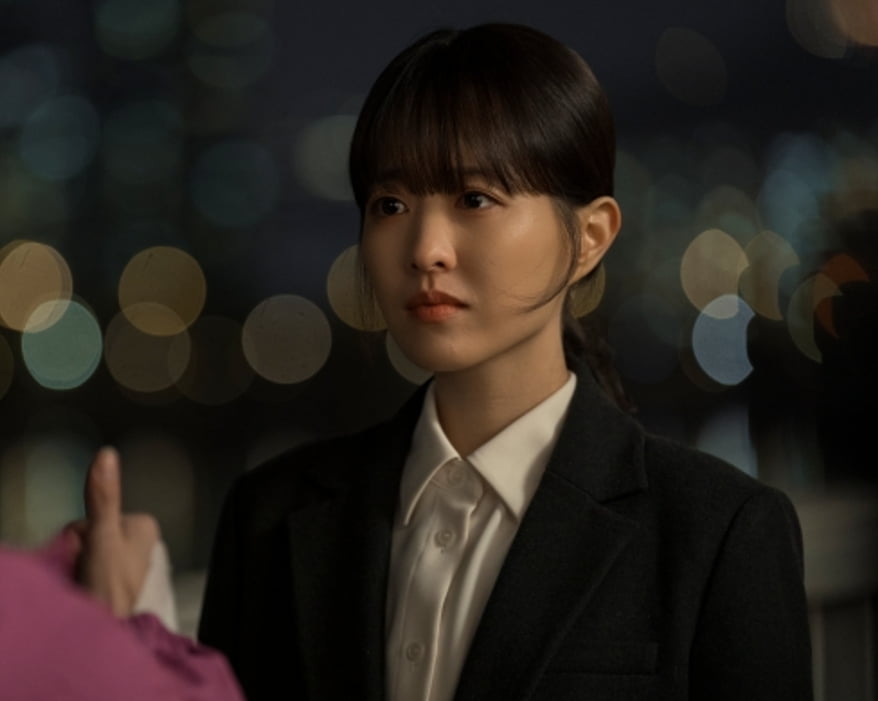 Intriguing Twists Await in 'Our Unwritten Seoul' as Twin Sisters Swap Lives