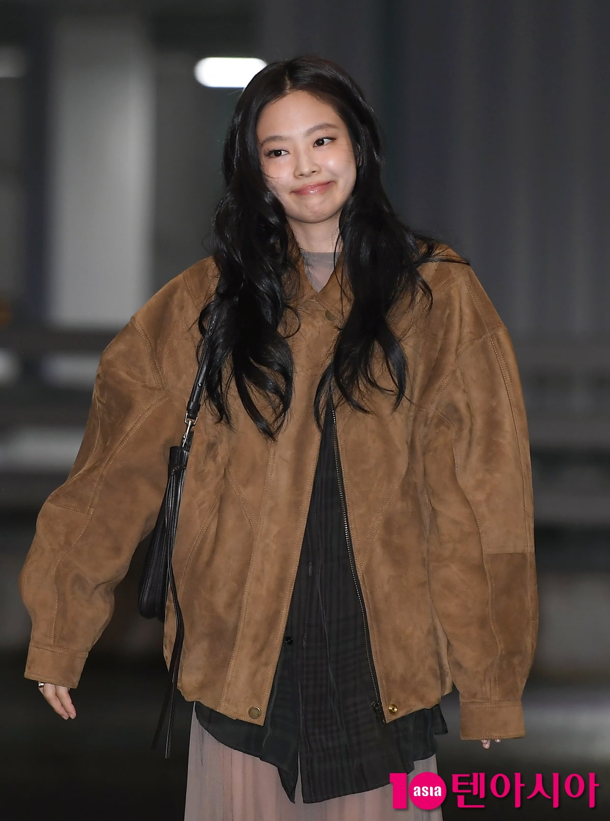 JENNIE Donates 100 million Korean won to Seoul National University College of Medicine