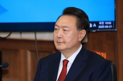 [속보] 검찰, '비상계엄' 尹 직권남용 혐의로 추가 기소