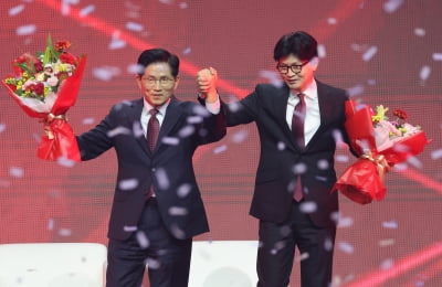 한동훈 “당원과 국민 결정 승복…김문수 응원하겠다”