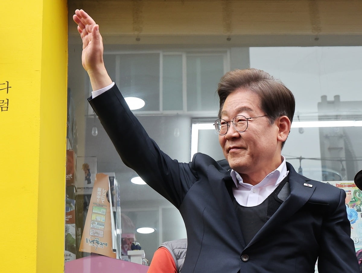 [속보] 李 "공평한 선거운동 보장해야"…대법관 탄핵엔 "당 판단 존중"