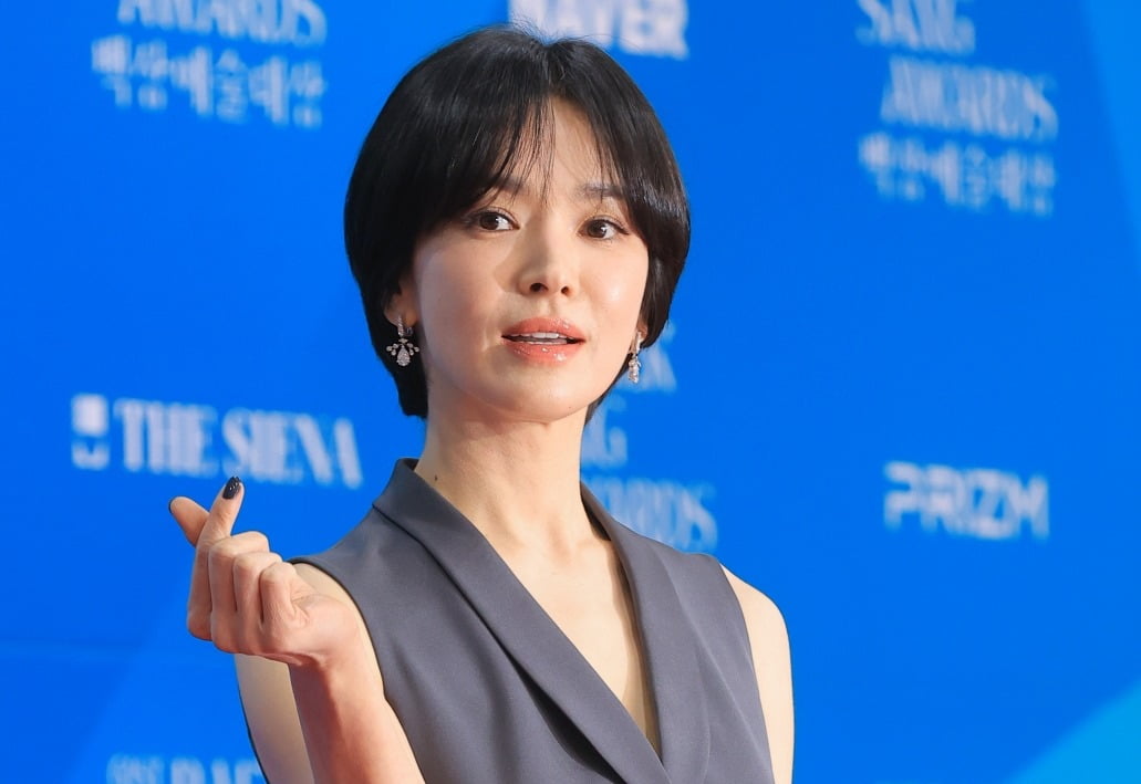 "송혜교님 고맙습니다"…흑자전환 성공에 웃는 '이 회사'