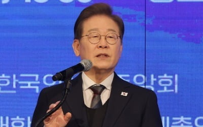 이재명 43~44% 여전히 1위…한덕수 23%·김문수 12%
