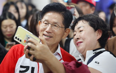 김문수, GTX·행정수도 공약 발표…"메가시티 6축 순환 고속도로망 완성"