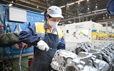 中, 4월 청년 실업률 15.8%…2개월 연속 하락