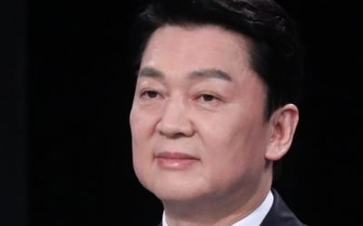 안철수 "강제 단일화, 대선 패배 지름길…韓, 무소속 출마로 의지 보여달라"