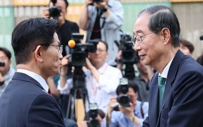 국힘, 당원투표 부결로 '후보교체' 무산…김문수, 오늘 후보등록